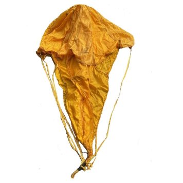 b 47 deceleration pilot parachute ava1958 (1)