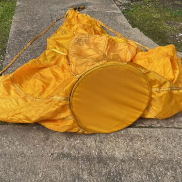 b 47 deceleration pilot parachute ava1958 (3)