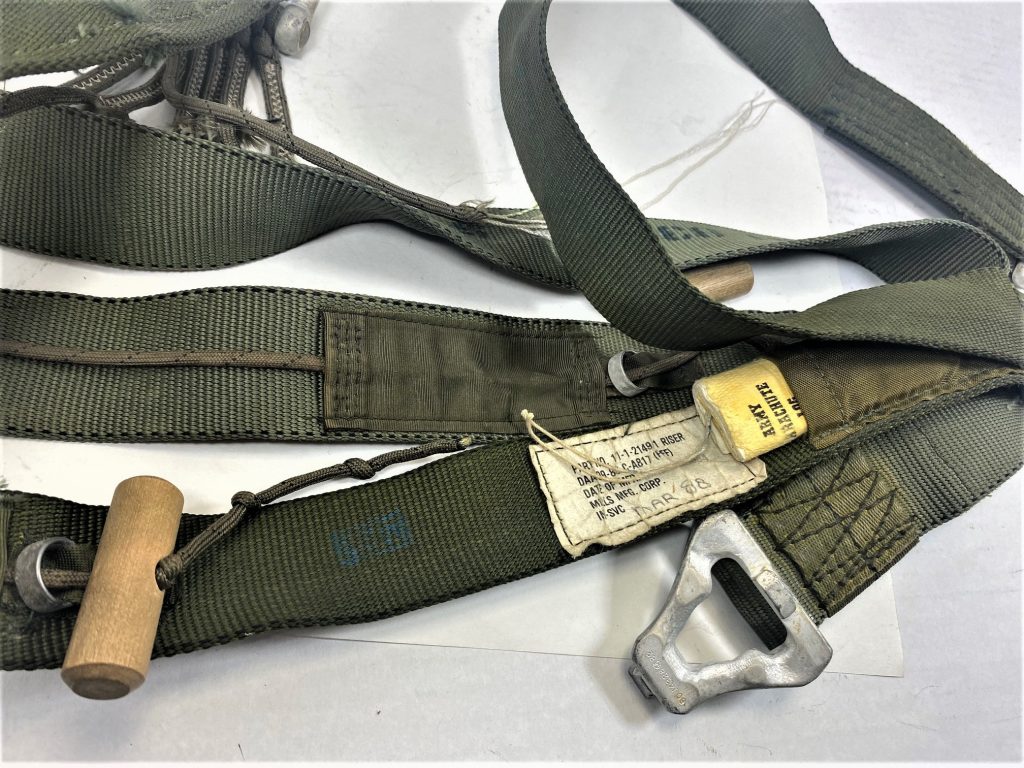 Parachute Risers, Army T36