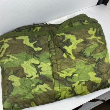 vietnam issue poncho liner used good condition slp1151 3