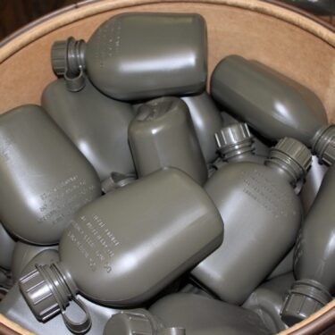 p 26168 otg40 od plastic  canteen 02.jpg scaled