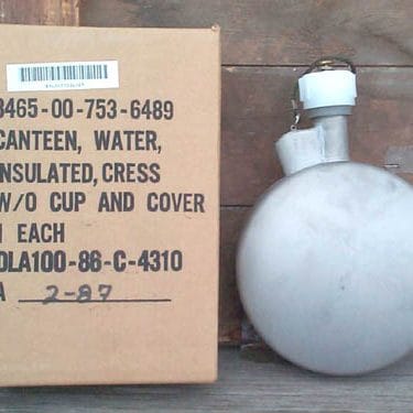 p 26442 otg200 Arctic Canteen 2C Military lg