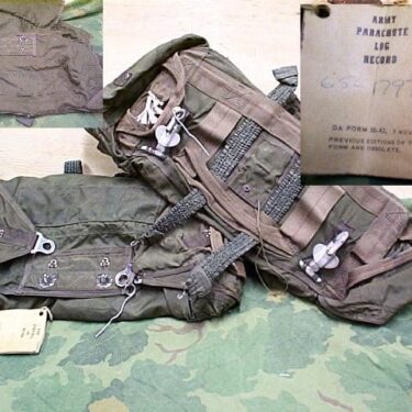 p 26980 ava517 Reserve Parachute Pack lg 3