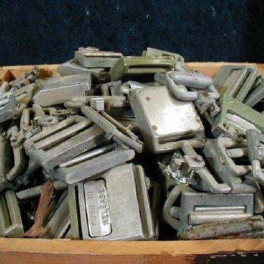 p 27427 ava772 Usaf Parachute Harness Buckles Male 4 Pk lg 3