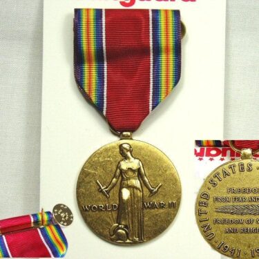 p 28458 ins1406 Ww2 Victory Medal lg 2