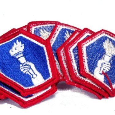 p 28702 ins1616 442nd Infantry Patch 2C Color lg 2