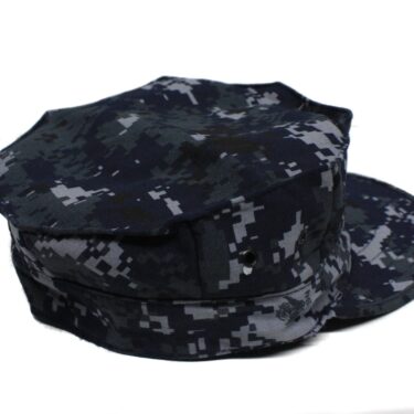 p 30546 hed2699 usn digital navy camo 8pt cover 2