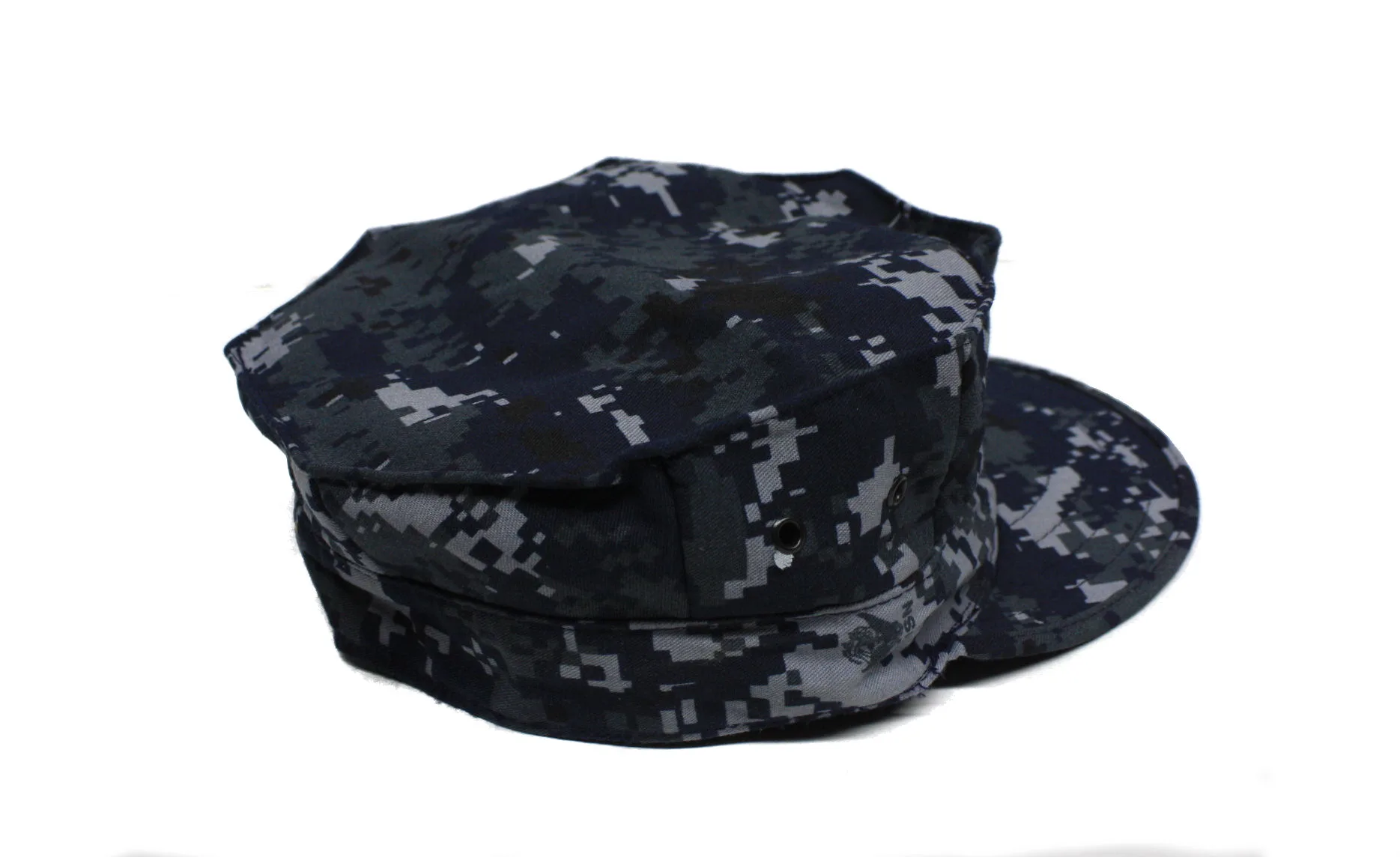 p 30546 hed2699 usn digital navy camo 8pt cover 2
