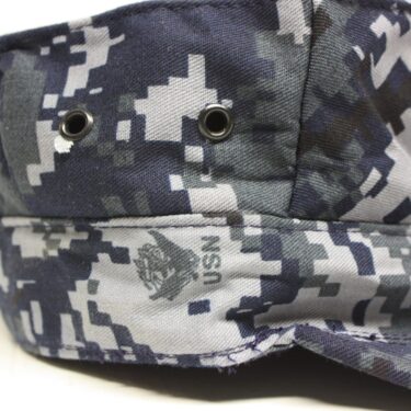 p 30546 hed2699 usn digital navy camo 8pt cover 3