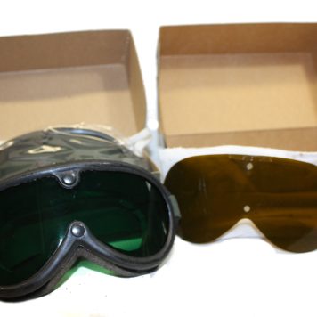 p 27319 ava309 goggles wind sand dust  2
