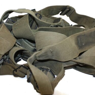 p 27847 bel1011 m 1945 cross suspenders no padding  1