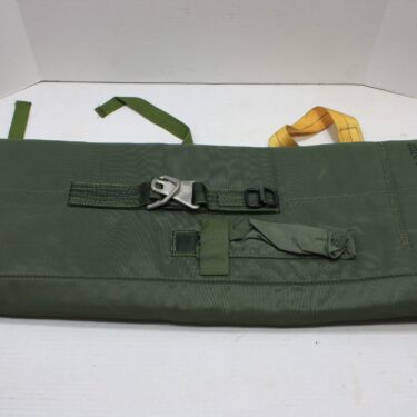 p 30777 bag2754 parachutists individual weapons case  5