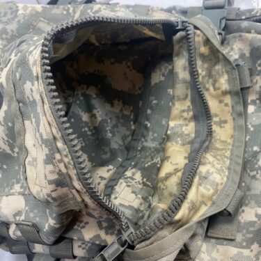 acu medium assault pack used condition pak3114 7