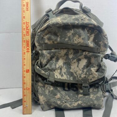 acu medium assault pack used condition pak3114 8