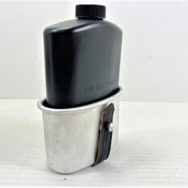 Spanish Canteen Cup with black flash pint 3