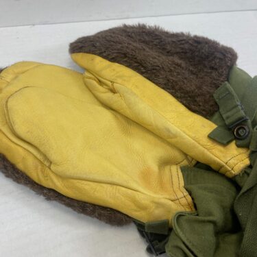 army arctic mittens new old stock medium clg3134 3
