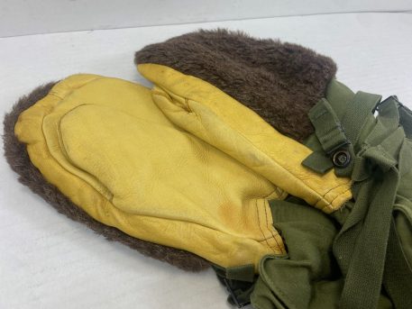 army arctic mittens new old stock medium clg3134 3
