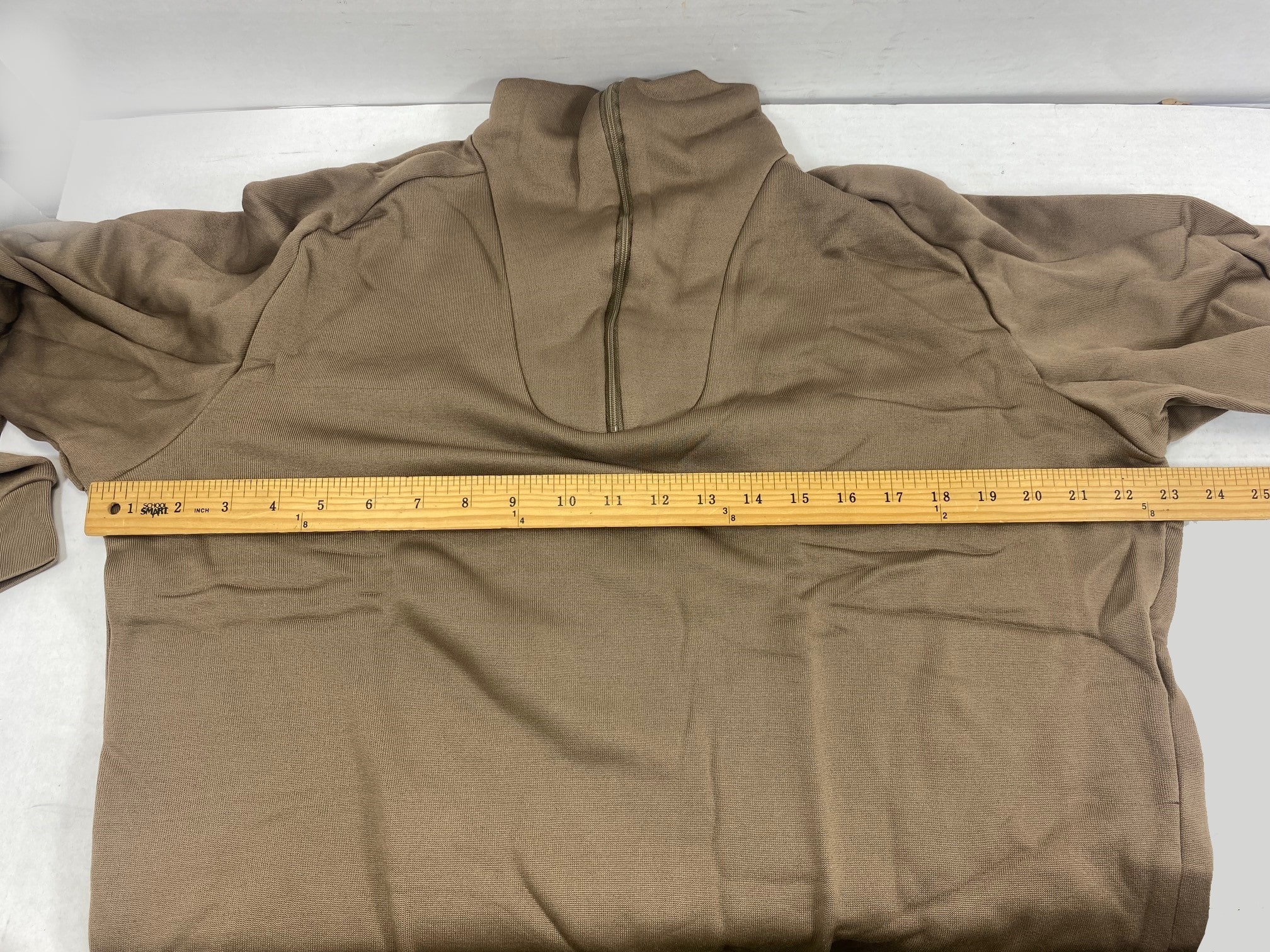 Polypro Thermals, Top. Brown size Large, New - Omahas Army Navy Surplus
