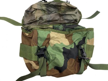 m81 woodland camo buttpack used pak3168 (6)