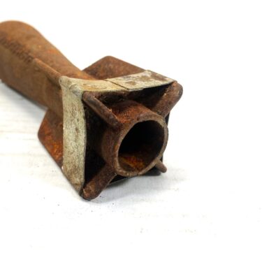 miniature practice bomb rusty msc3169 (3)