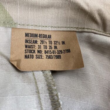 3 color desert hot weather trousers med reg unissued Rs clg3189 (7)