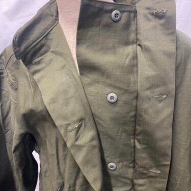 chemical jacket browned & stained size large clg3267 (18)