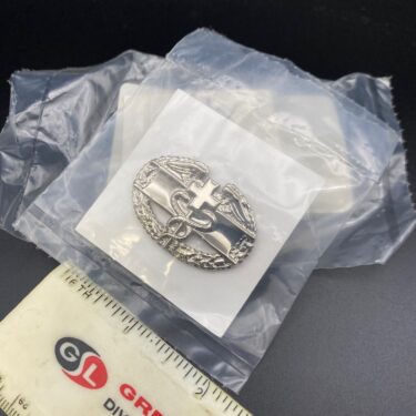 combat medic badge ins3272 (3)