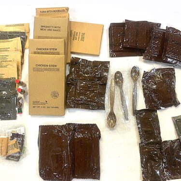 meal ready to eat mres 1980 s dated 1 only ony32 (7)