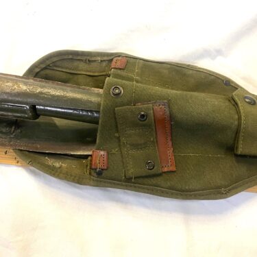 modified e tool shovel with pick & cover used 1 only ony34 (10)