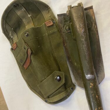 modified e tool shovel with pick & cover used 1 only ony34 (15)