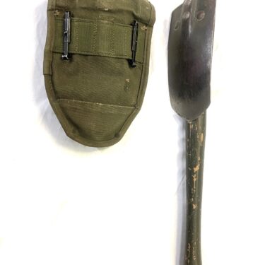 modified e tool shovel with pick & cover used 1 only ony34 (2)