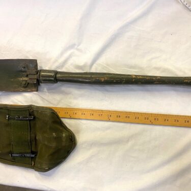 modified e tool shovel with pick & cover used 1 only ony34 (7)