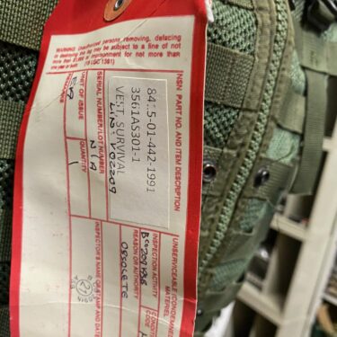survival vest cmu 33 used clg4004 (5)