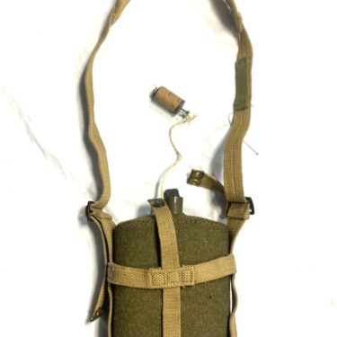 wwII british water bottle khaki strap complete otg4013 (1)