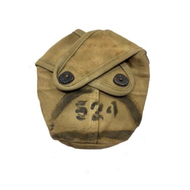 USMC WW2 Canteen Cover, Semi Circle Stamped 524 ony51 (1)