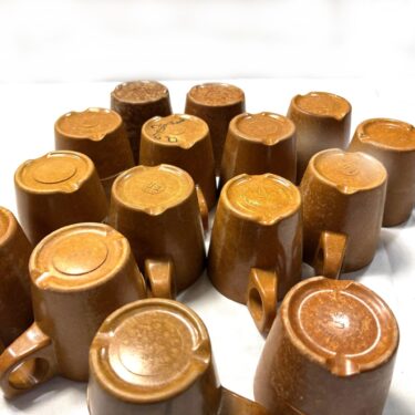 bakelite mug used dated otg4060 (6)