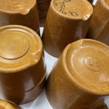 bakelite mug used dated otg4060 (8)