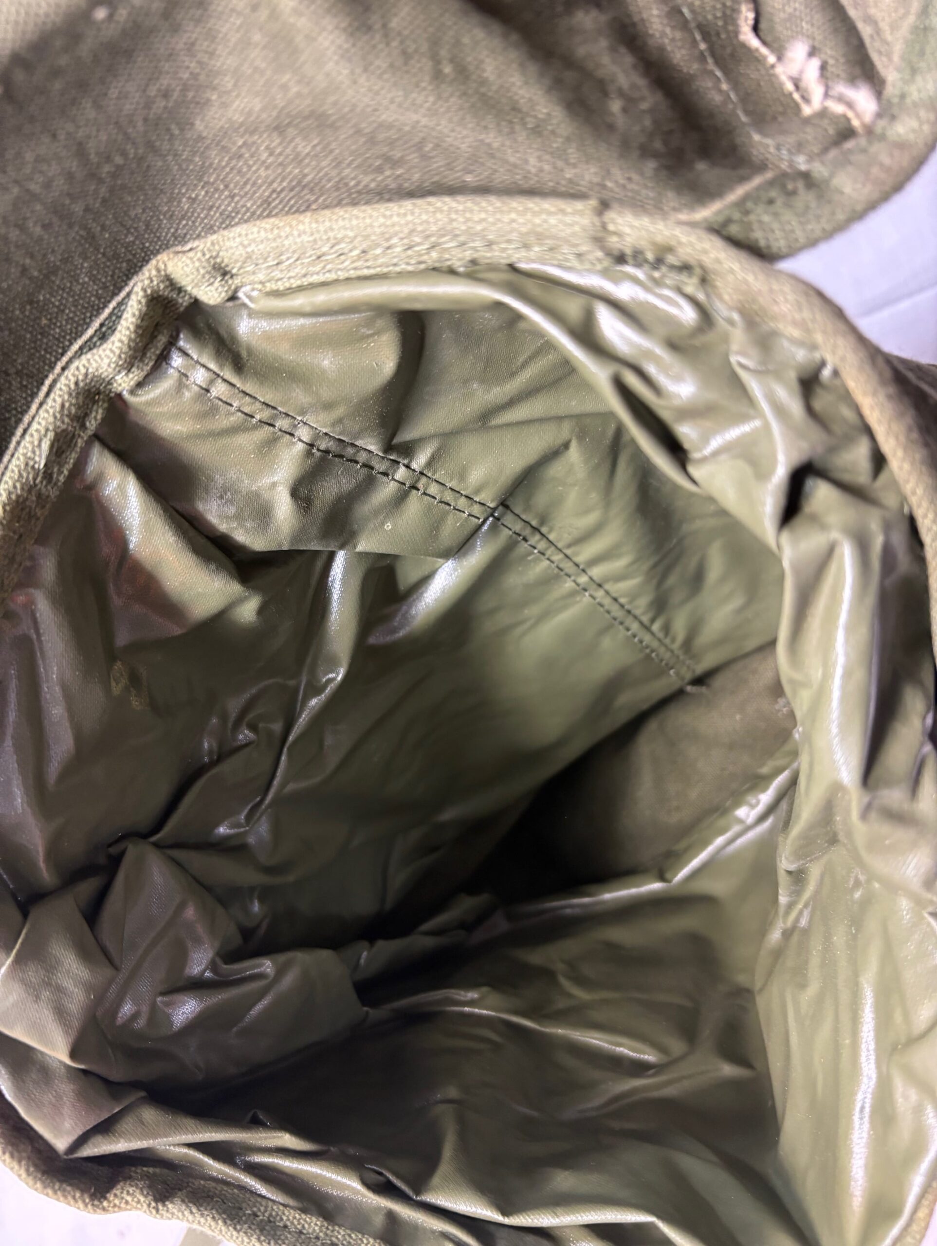 m 1961 vietnam buttpack with manual 1969 1 only ony75 (11)