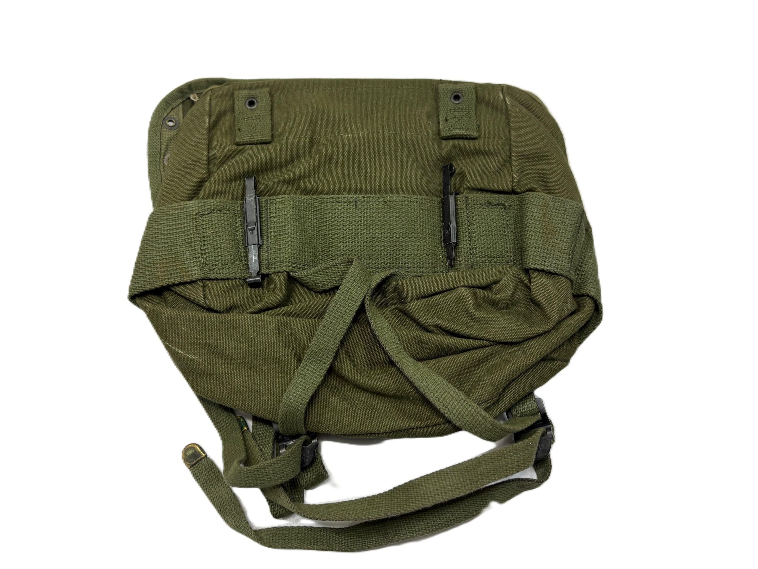 m 1961 vietnam buttpack with manual 1969 1 only ony75 (4)