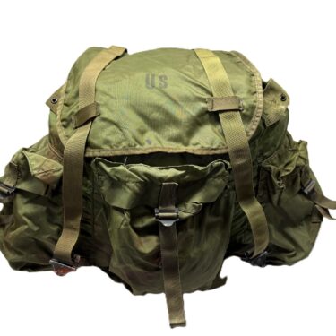 vietnam light weight rucksack no frame best condition used ony76 (1)