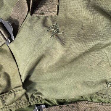 vietnam light weight rucksack no frame best condition used ony76 (12)