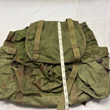 vietnam light weight rucksack no frame best condition used ony76 (14)