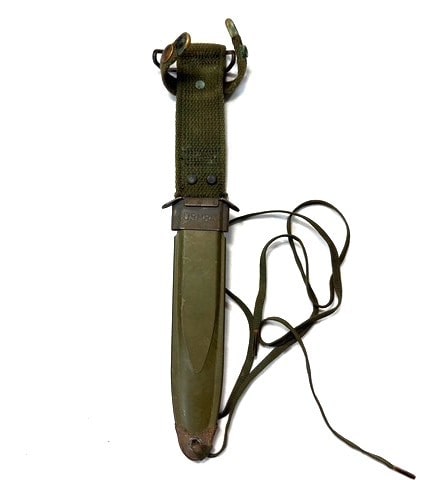 m8A1 bayonet sheath used knm4077 (1)