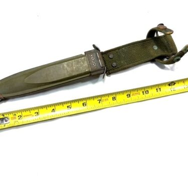 m8A1 bayonet sheath used knm4077 (9)