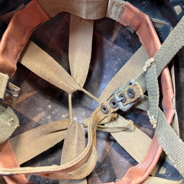 ww2 m1c paratrooper helmet w liner snaps 1 only ony97 (9)