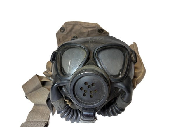 ww2 gas mask usn mark IV 1 only ony101 (1)