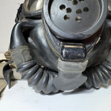 ww2 gas mask usn mark IV 1 only ony101 (2)