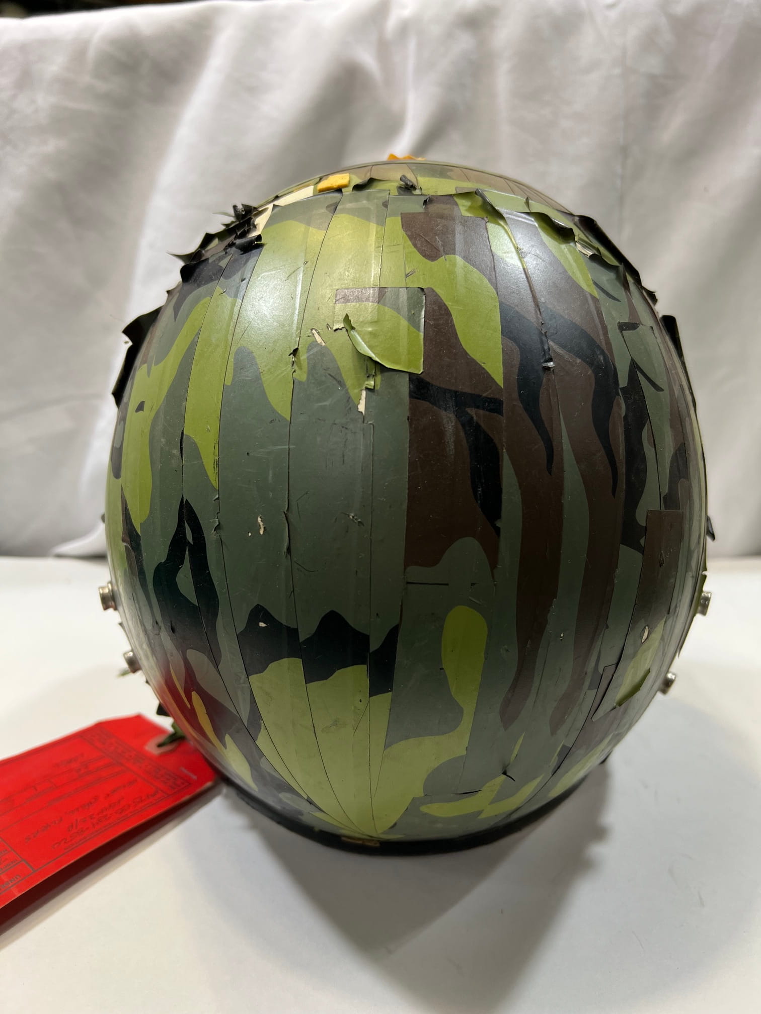 hgu 22p flight helmet shell b 52 camo used demil 4124 ava4124 (4)