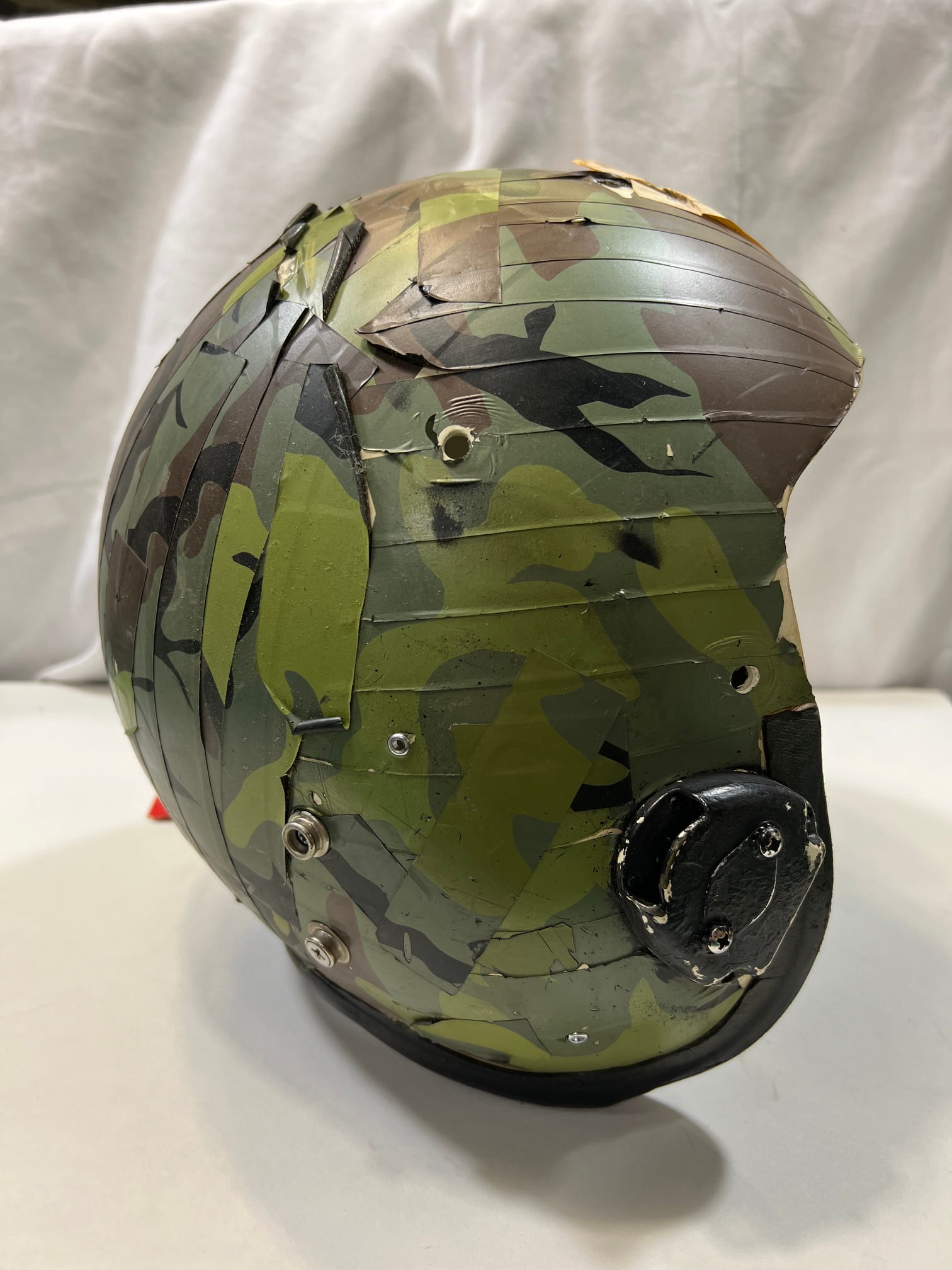 hgu 22p flight helmet shell b 52 camo used demil 4124 ava4124 (6)