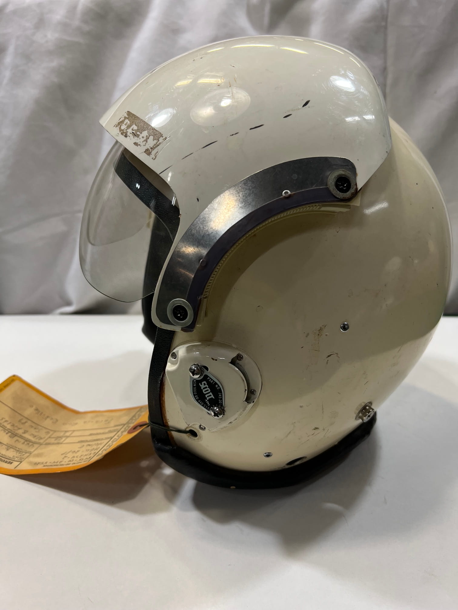 hgu 26p flight helmet shell used demil 4123 y ava4123 (10)